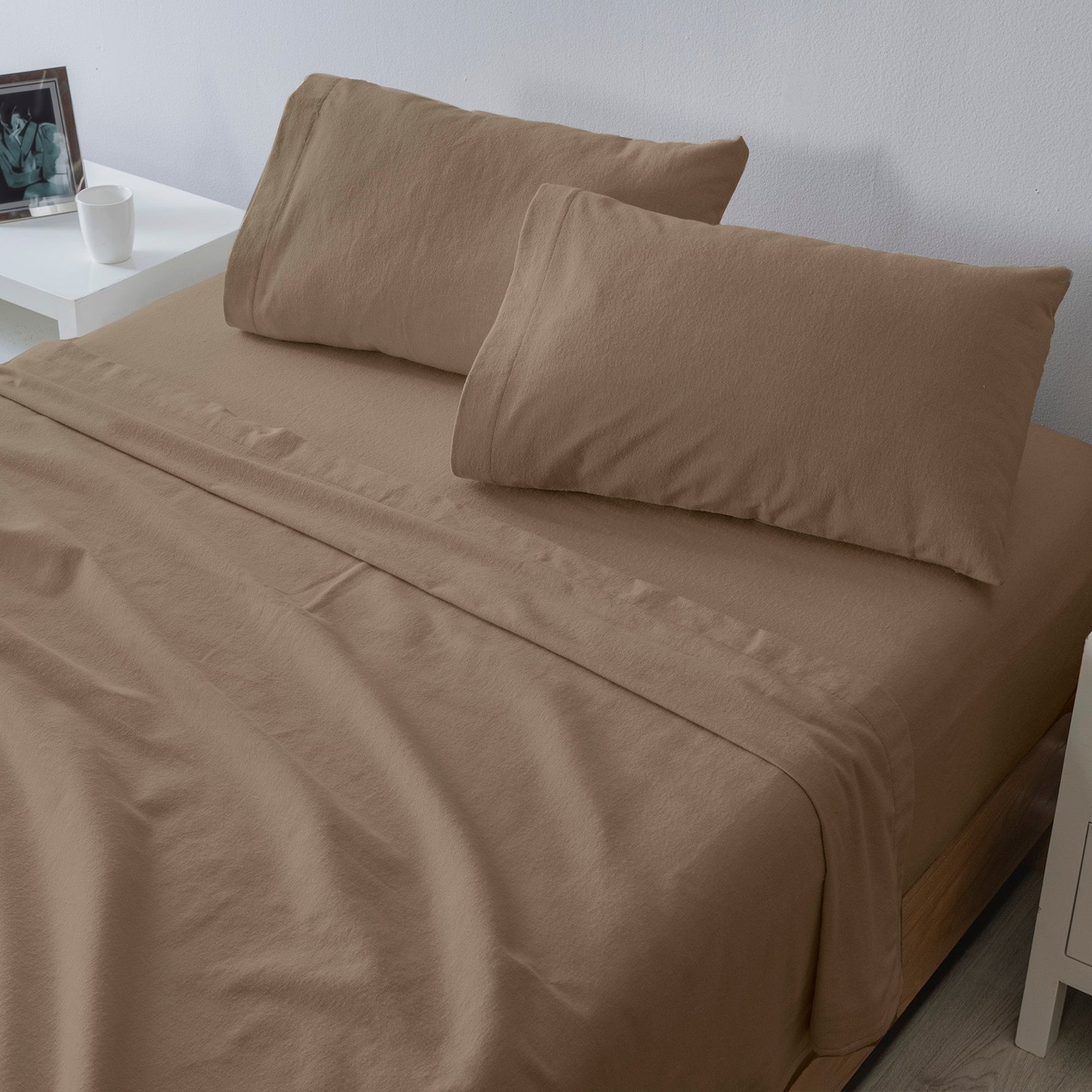 89878 SABANAS DE FRANELA LATTE <span style="background-color: #76236c; color: white; padding: 2px 4px; border-radius: 4px; border: 1px solid #76236c; display: inline-block;">KS</span>