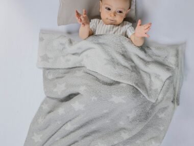 89879 COBIJA BABY VOGA CHENILLE STARS CARRIOLA